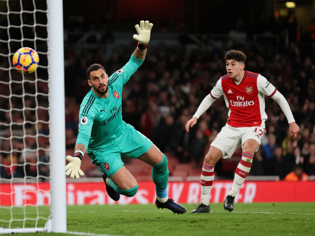 並藉助國際 並藉助國際